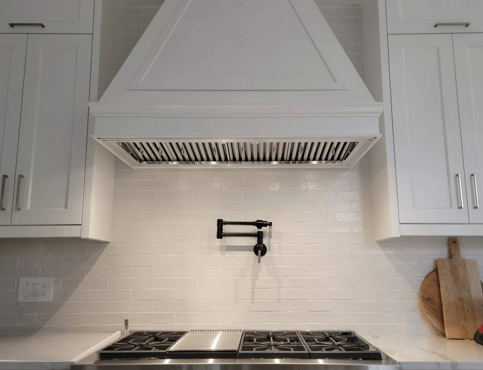 36 Inch 1200 CFM Range Hood Insert - VICTORY Typhoon - Image 2
