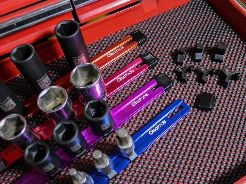Aluminum Socket Organizer Rails With Rubber End Caps - Image 183