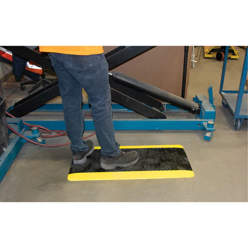 Anti-Fatigue Matting, Diamond, 1-2/3' x 3-1/4' x 3/4", Black/Yellow, Polyurethane - Image 5