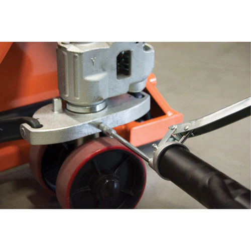 Heavy-Duty Lever Grease Gun, 14 oz Capacity - Image 2