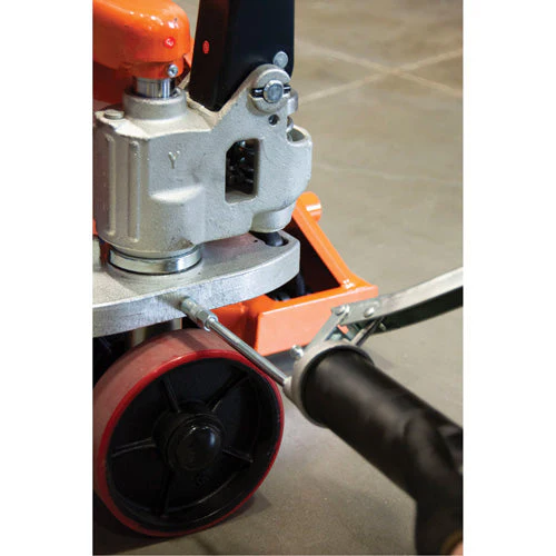 Heavy-Duty Lever Grease Gun, 14 oz Capacity - Image 3