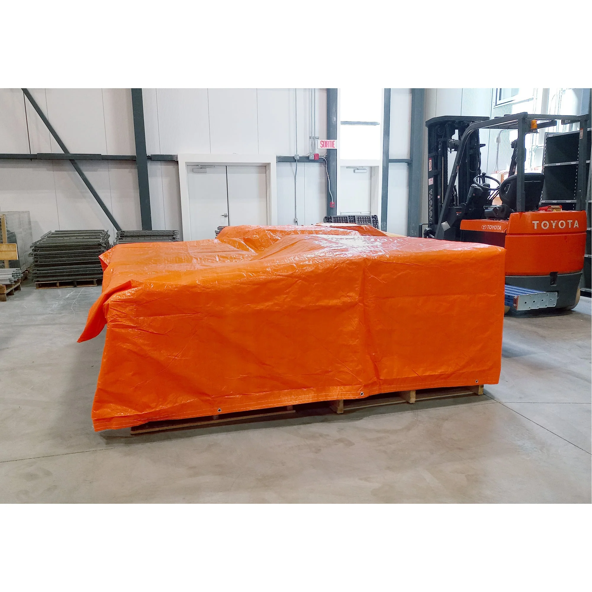 Insulated Tarps, Polyethylene, Orange, 20' x 12' x 8 mils - Image 3