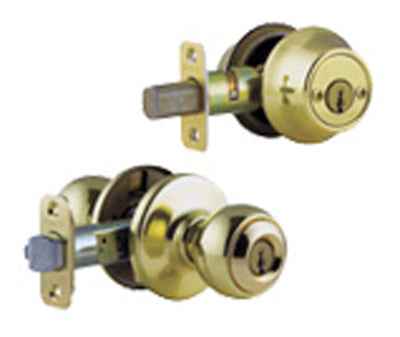 Kwikset Polo Polished Brass Deadbolt and Entry Door Knob 1-3/4 in. - Image 2