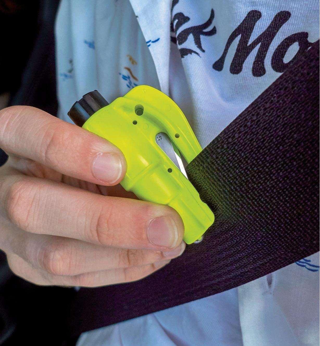 ResqMe Keychain Car Escape Tool Emergency Tool - Image 2