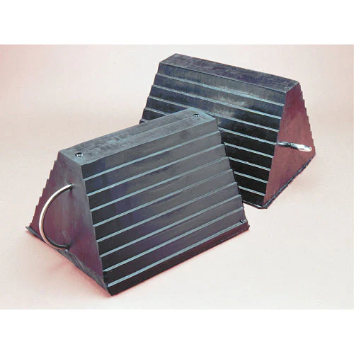 Wheel Chock, 9" x 8" x 6", Black - Image 2
